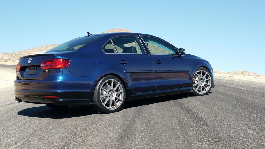  Volkswagen Jetta Helios Tribute 2014 года  (фото 18 из 20)
